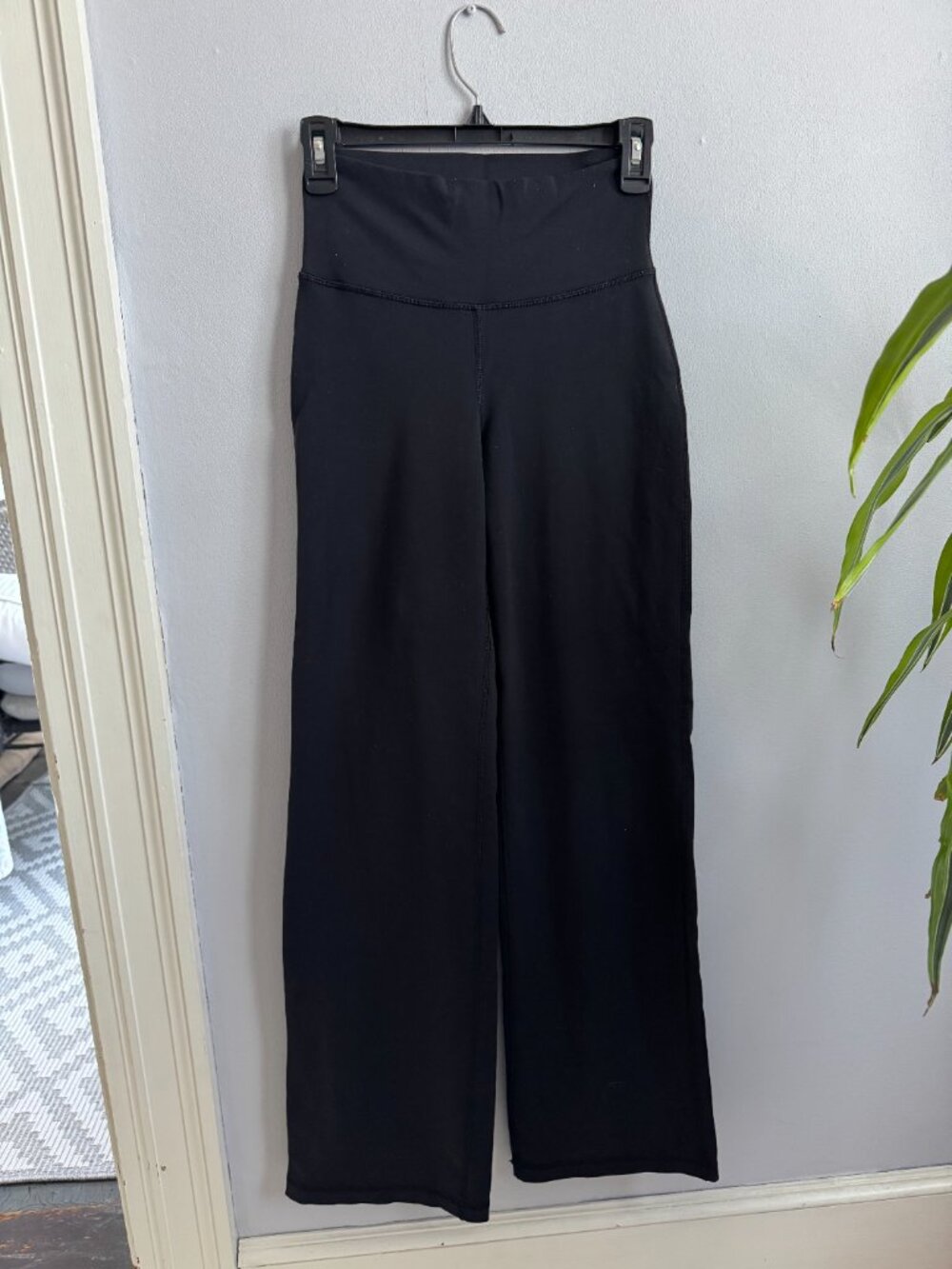 Aritzia high rise wide leg leggings